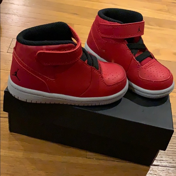 JORDAN 1 FLIGHT 3 BT - Picture 1 of 1